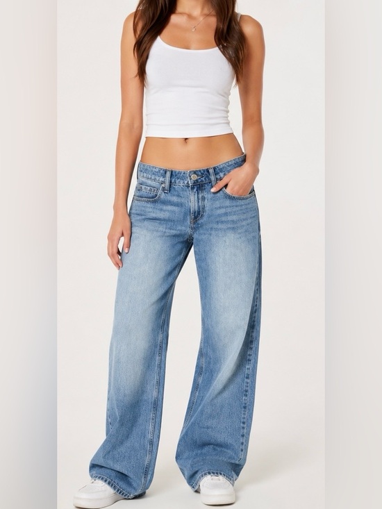 Hollister Denim - Hollister Low-Rise Baggy Jeans Light Wash W24 (00R) New With Tags